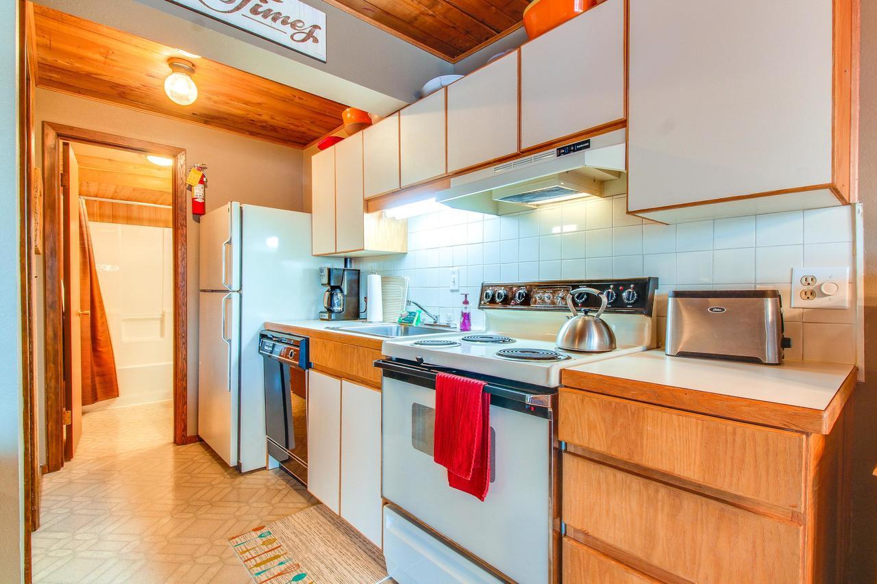 Bay Point Lakefront 4A Down Whitefish Bagian luar foto